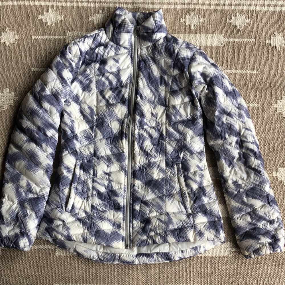 Woman’s, Athleta puff jacket, XS